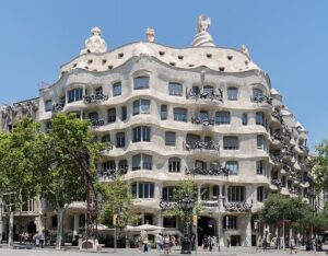 Дома Гауди в Барселоне