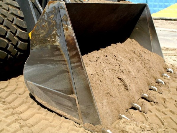Как выбрать, какой песок нужен для подушки фундамента. Песчаная подушка под фундамент1