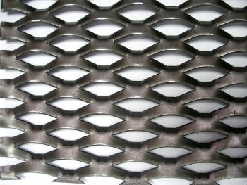 Просечно-вытяжная сетка – современный армирующий материал высокого качества. Вентиляционные решетки13